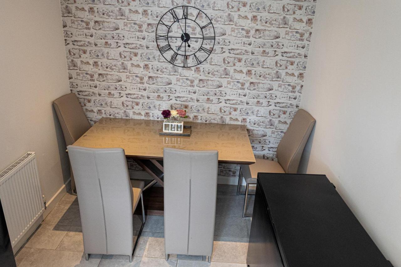 Private Room In A New Build Heanor Exterior foto